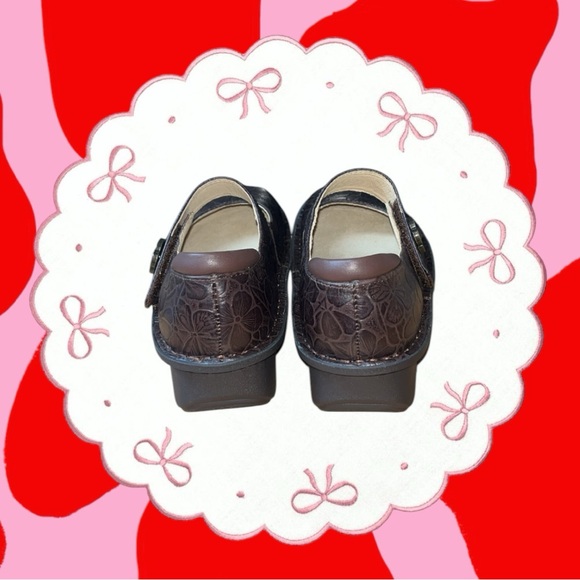 alegria brown mary janes π - Picture 2 of 10